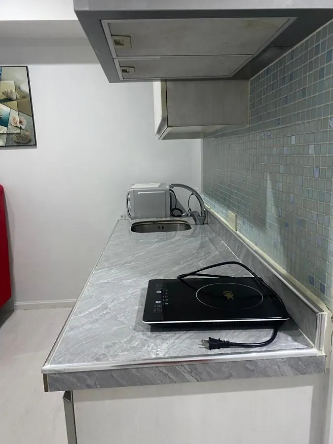 Azure Urban Suite Room Paranaque City 0*,